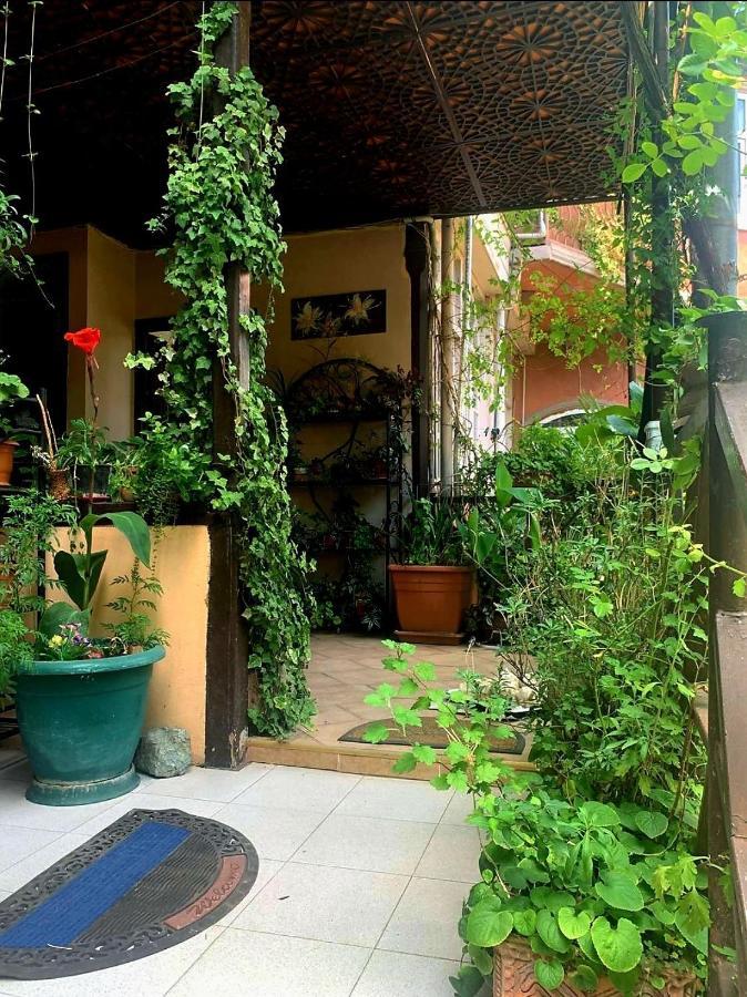 Polonia Tbilisi House Hotel Eksteriør billede